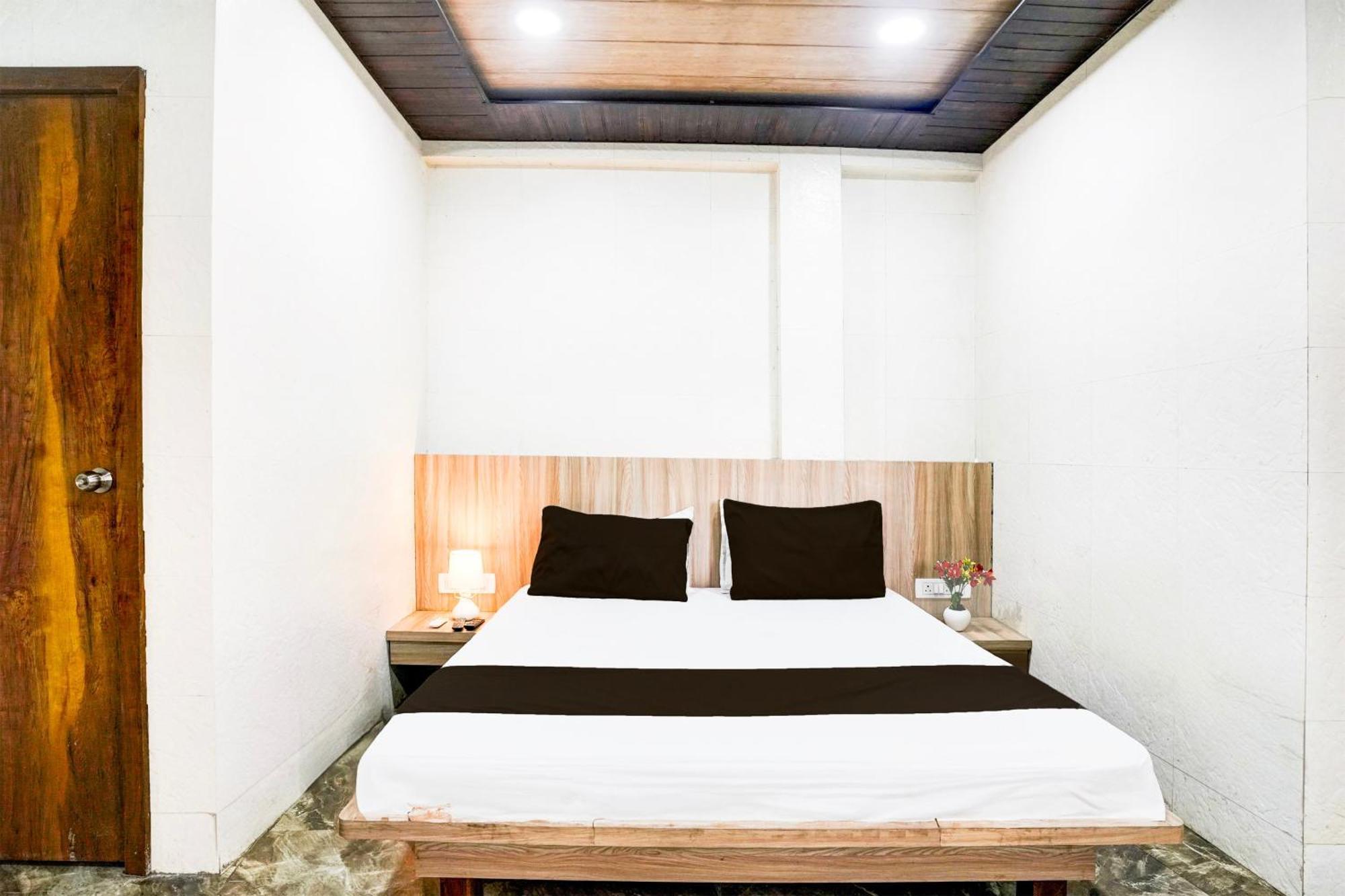 Super Hotel O Dombivali Formerly Pk Lodging Dombivli Eksteriør bilde